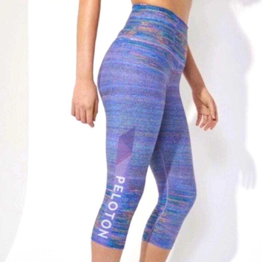 💜Gorgeous vintage Peloton capri NWOT 
Size M🦄
No longer available